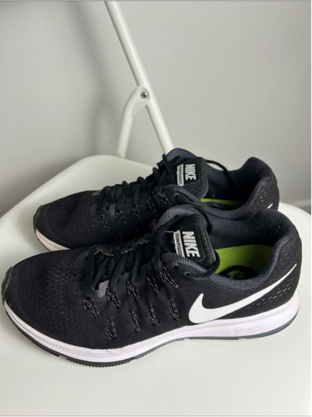 Nike Air Zoom Pegasus 33 Running Shoes Black White Size 10 EU 42 831356-001 - Picture 2 of 8